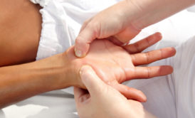 Learn how to do Thai hand reflexology – an incredible style of reflexology that you can do on yourself or for clients