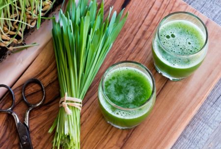 SUPER FOODS: Supercharge Your Body With Nutrition Wheatgrass