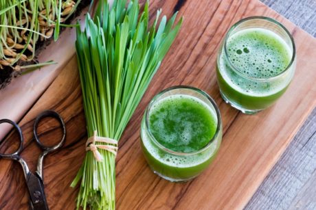 SUPER FOODS: Supercharge Your Body With Nutrition Wheatgrass