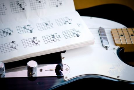 Guitar: Learn 10 Legendary Chord Progressions For Guitar