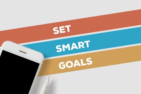 white smartphone marker and label set smart goals