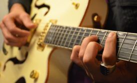 Learn Guitar Chords With Songs: The 7th Chords
