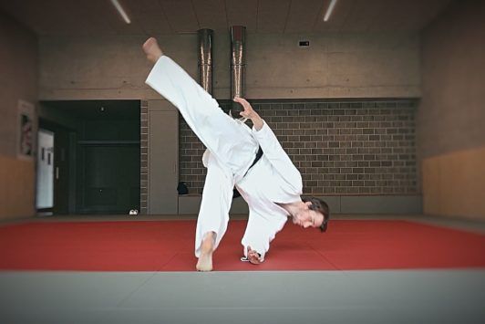 Aikido Ukemi Fundamentals - Beginner’s Guide To Fall Safely
