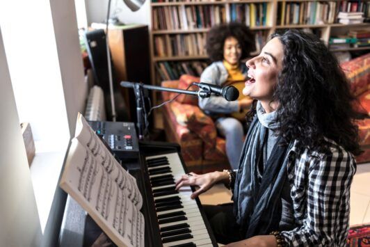 How To Sing On Pitch For Beginners