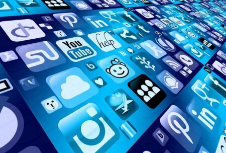 Utilize dart and flutter to develop mobile apps